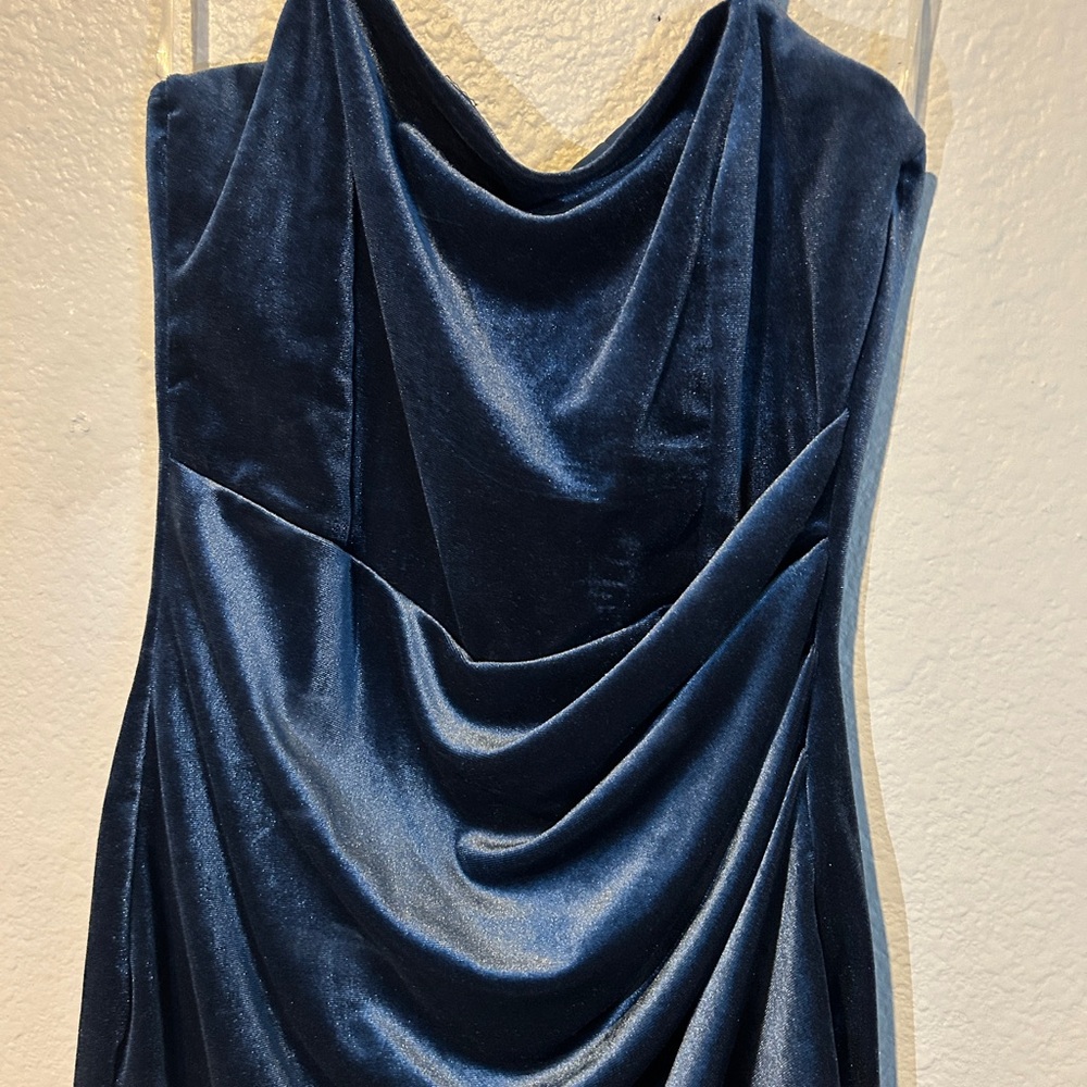 Elegant Navy Velvet Dress